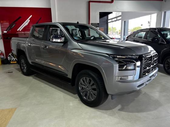 MITSUBISHI TRITON 2.4 BITURBO DIESEL CD HPE 4X4 AUTOMÁTICO